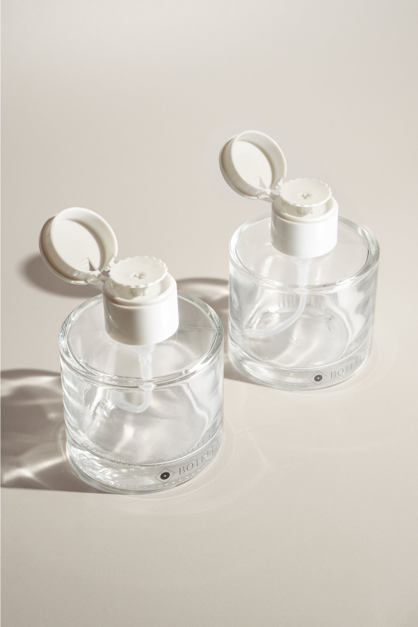 Round Glass Pump Bottle - Duo